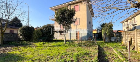 Casa de 6 habitaciónes en Tribiano, Italy No. 37232 41