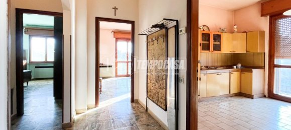 Casa de 6 habitaciónes en Tribiano, Italy No. 37232 4