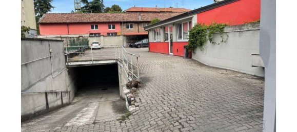 Garaje de 1 habitación en Piacenza, Italy No. 269156 3