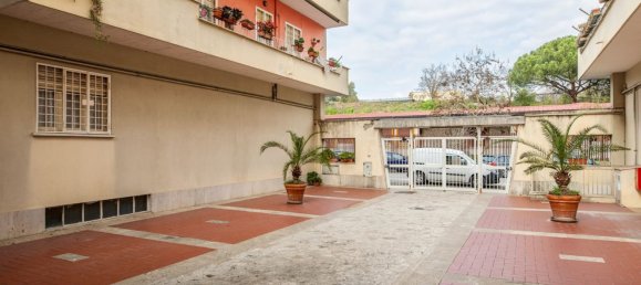 Квартира с 4 спальнями в Рим, Италия № 380344 2