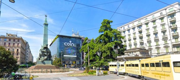 3 rooms Commercial property in Milan, Italy No. 259884 14