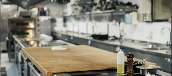 3 rooms Commercial property in Milan, Italy No. 259884 9