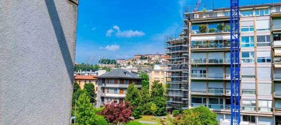 3 bedrooms Apartment in Bergamo, Italy No. 276335 10