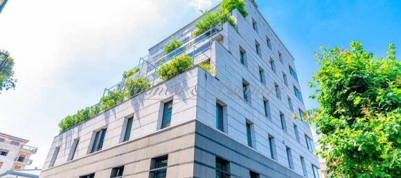 3 bedrooms Apartment in Bergamo, Italy No. 276335 3