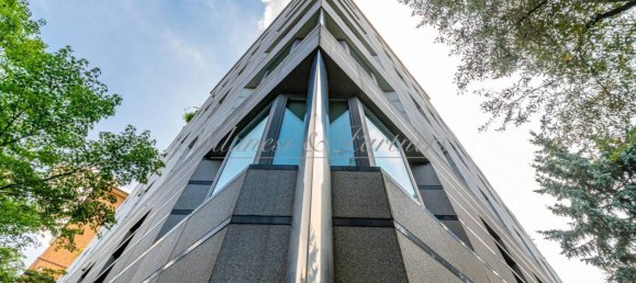 3 bedrooms Apartment in Bergamo, Italy No. 276335 2