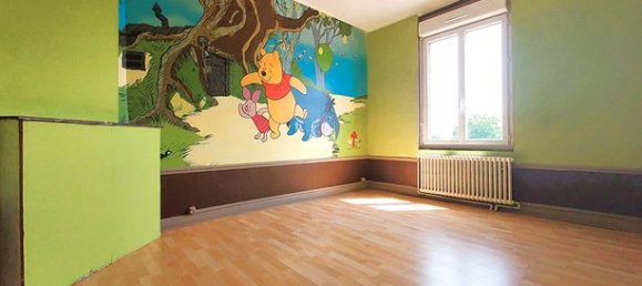 3 bedrooms House in Saint-Quentin, France No. 302258 9