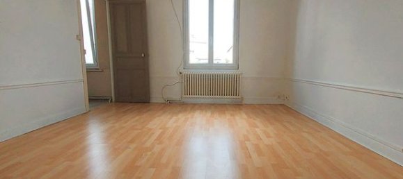 3 bedrooms House in Saint-Quentin, France No. 302258 6