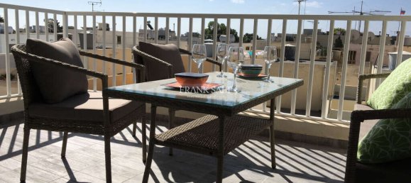 Apartamento de 3 dormitorios en Kappara, Malta No. 4207 25