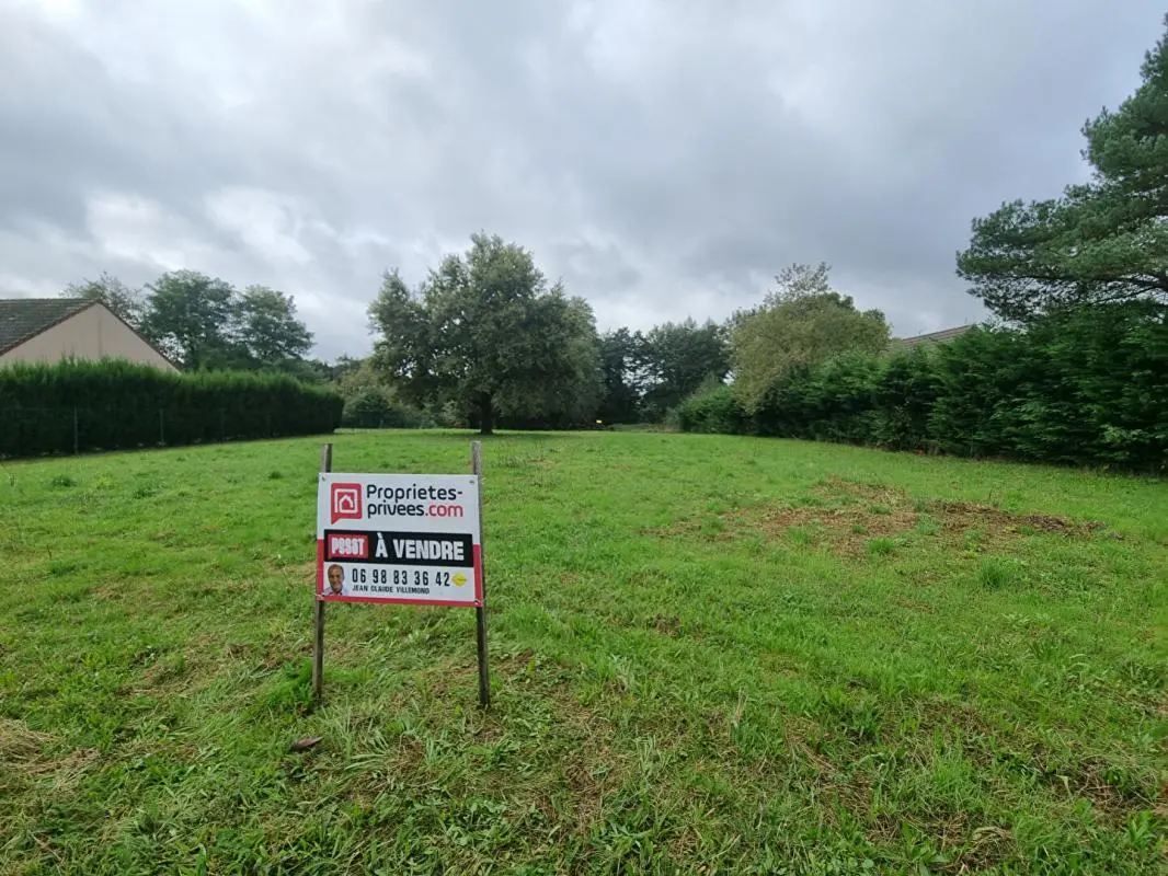Terreno en Les Bordes, France 7333 m² No. 234448