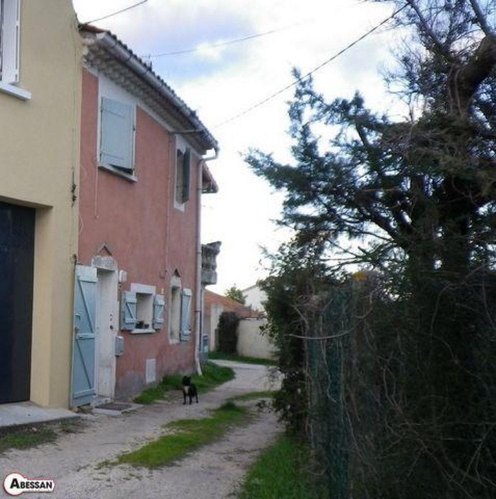 2 bedrooms House in Ales, France No. 23371