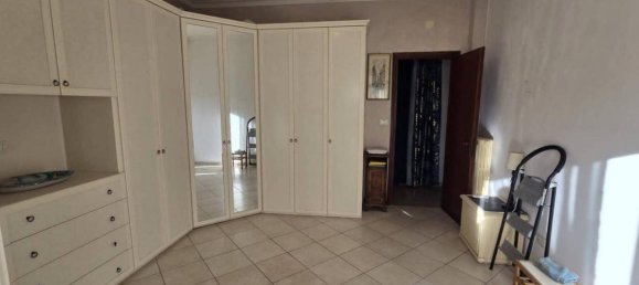 4-salle Appartement à Rome, Italy No. 27077 107