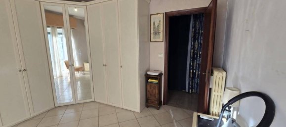 4-salle Appartement à Rome, Italy No. 27077 49