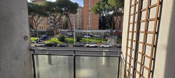 4-salle Appartement à Rome, Italy No. 27077 59
