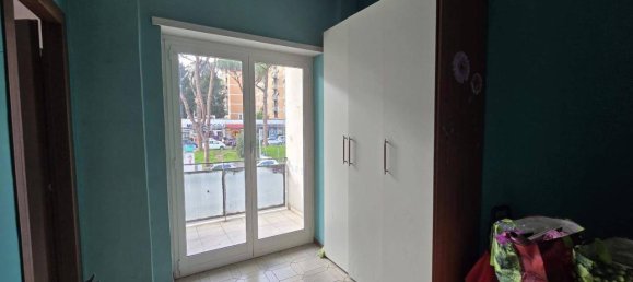 4-salle Appartement à Rome, Italy No. 27077 55