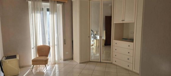 4-salle Appartement à Rome, Italy No. 27077 62