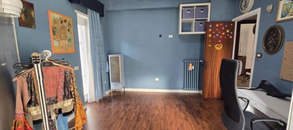 4-salle Appartement à Rome, Italy No. 27077 73