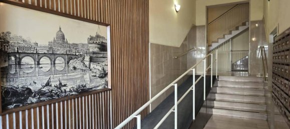 4-salle Appartement à Rome, Italy No. 27077 79