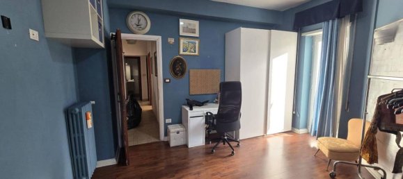 4-salle Appartement à Rome, Italy No. 27077 90