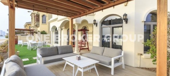 4 bedrooms Villa in Palm Jumeirah, UAE No. 915 13