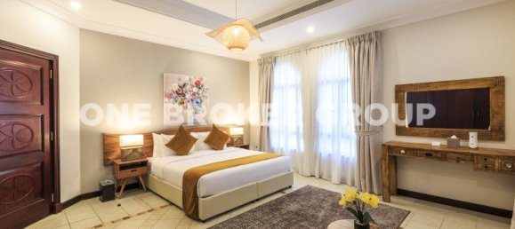 4 bedrooms Villa in Palm Jumeirah, UAE No. 915 16