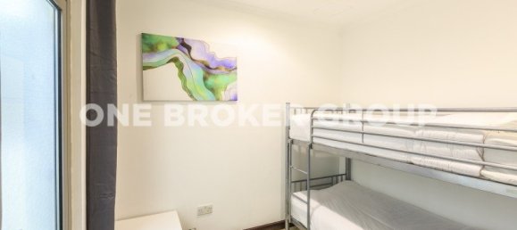 4 bedrooms Villa in Palm Jumeirah, UAE No. 915 5