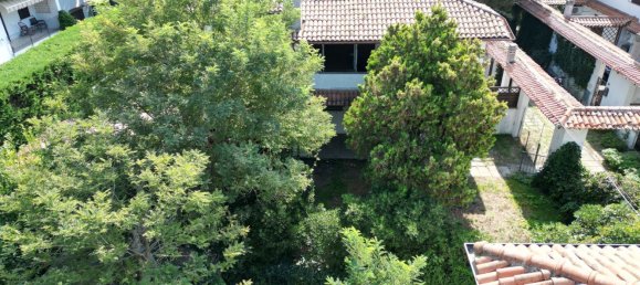 3 bedrooms House in Comacchio, Italy No. 330142 3