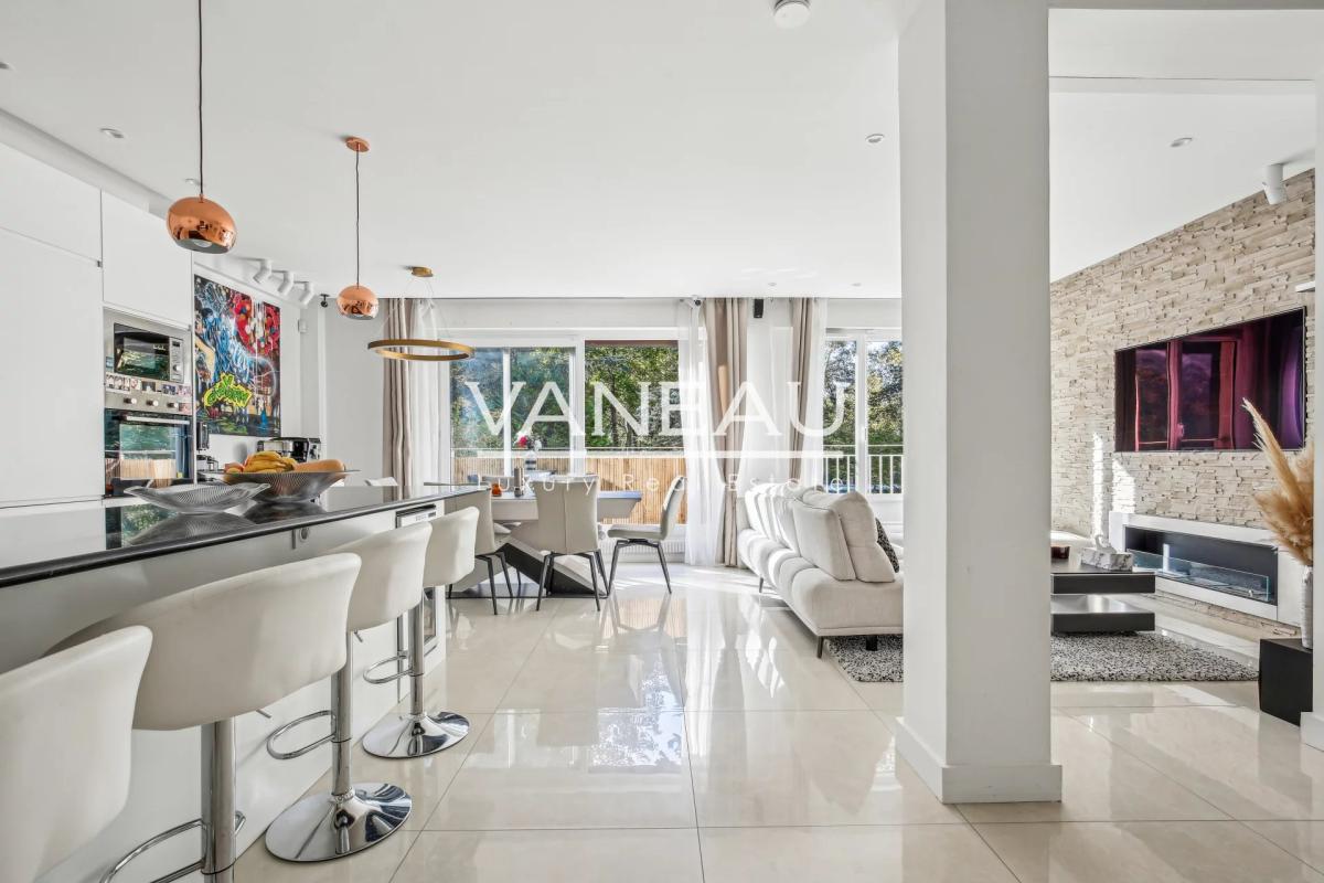 Apartamento T2 em Neuilly-sur-Seine, France N.º 166495