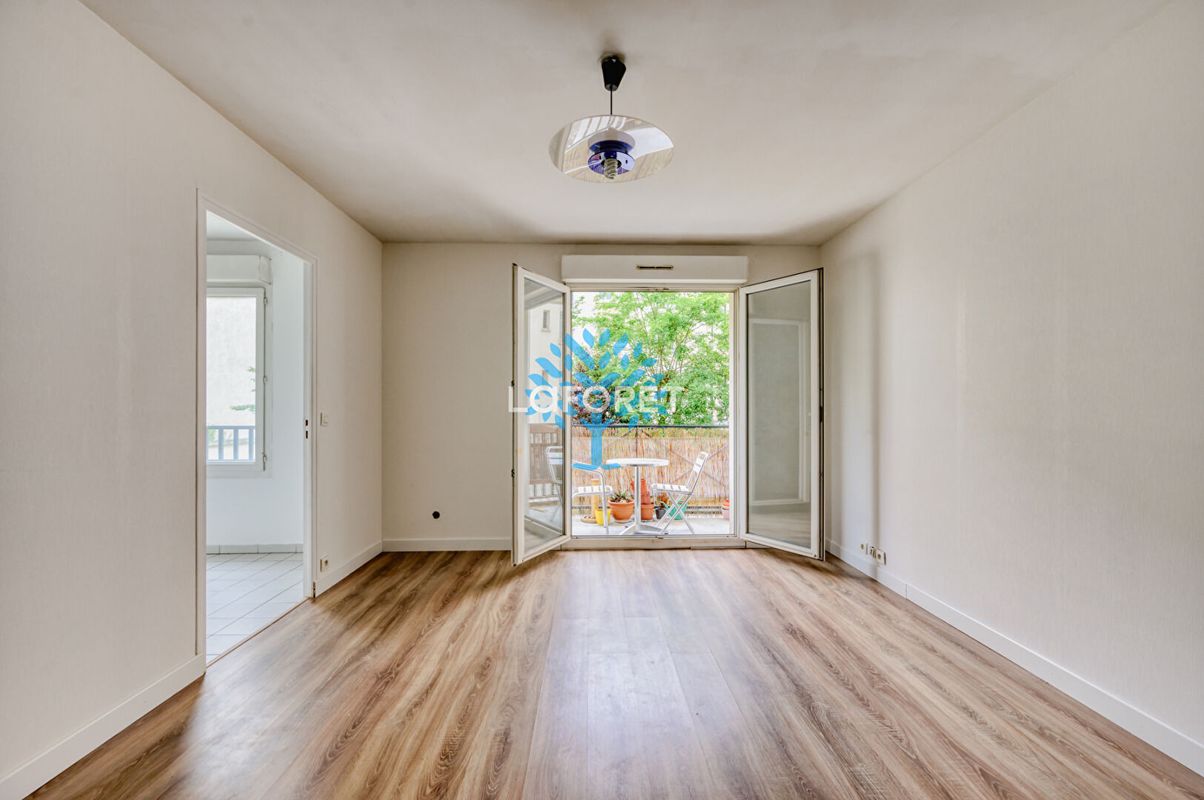 Apartamento de 1 dormitorio en Puteaux, France No. 164069