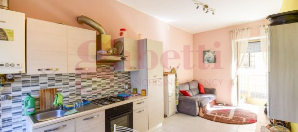 2 rooms Apartment in Mariano Comense, Italy No. 333669 6