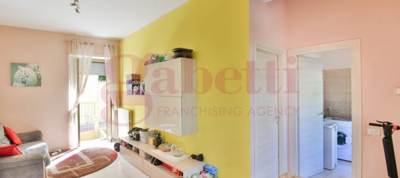 2 rooms Apartment in Mariano Comense, Italy No. 333669 11