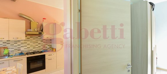 2 rooms Apartment in Mariano Comense, Italy No. 333669 12