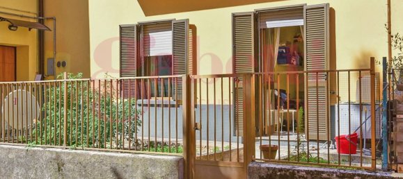 2 rooms Apartment in Mariano Comense, Italy No. 333669 4