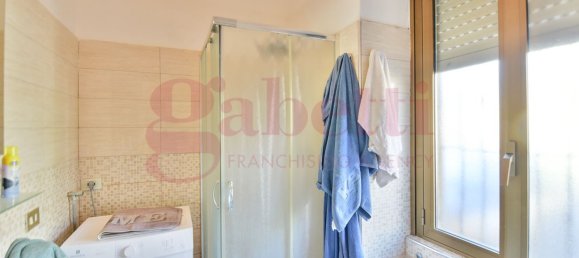 2 rooms Apartment in Mariano Comense, Italy No. 333669 14