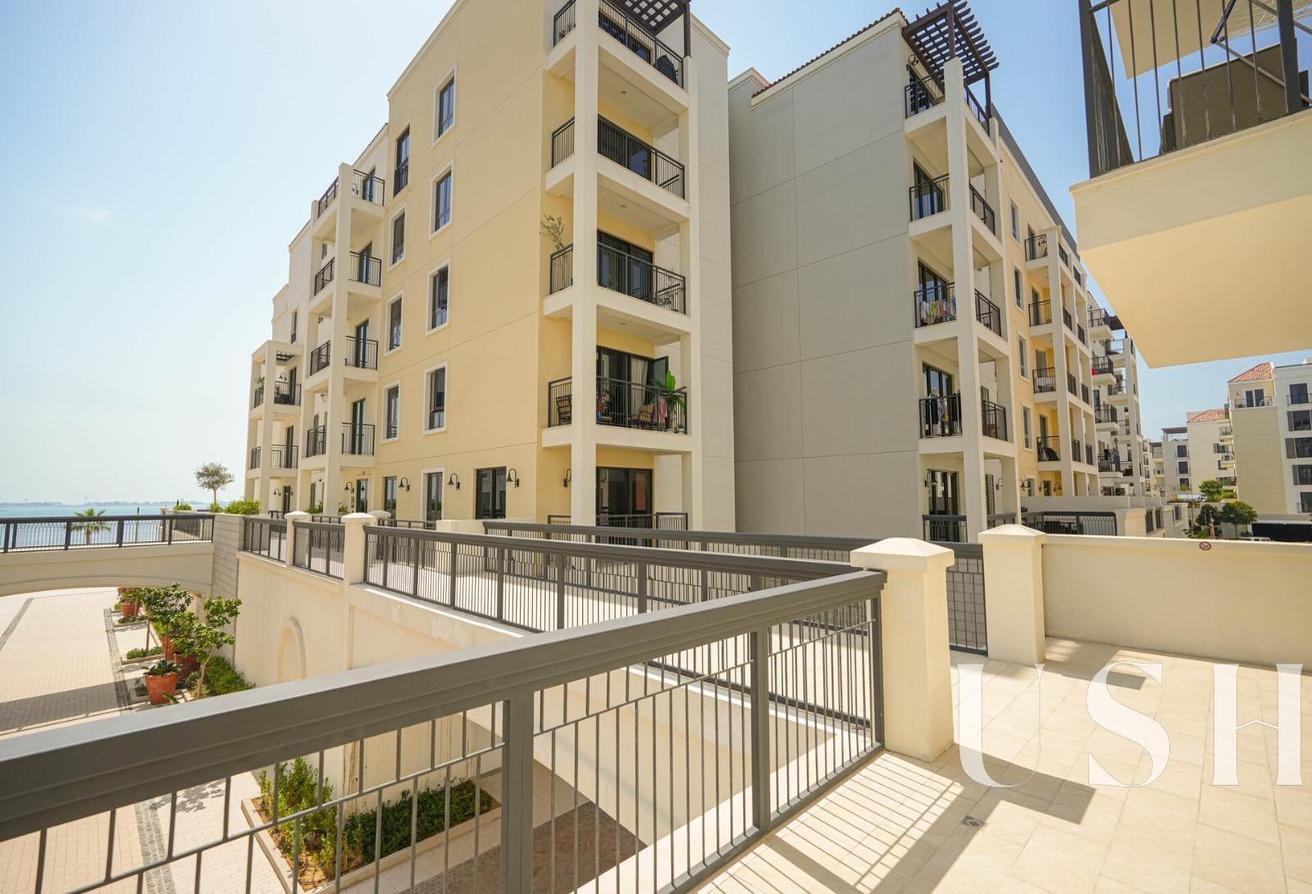 Квартира с 1 спальней в Джумейра, ОАЭ № 97796