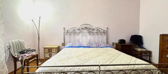 6 bedrooms House in Pistoia, Italy No. 79242 12