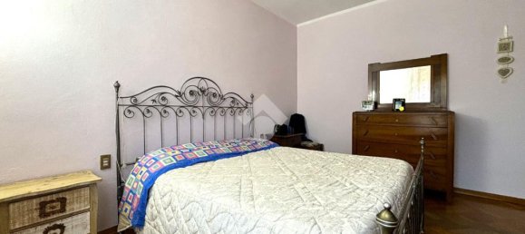 6 bedrooms House in Pistoia, Italy No. 79242 10