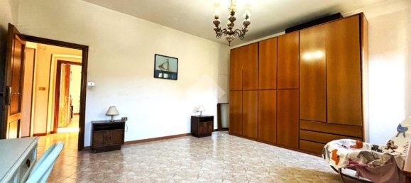 6 bedrooms House in Pistoia, Italy No. 79242 36