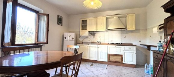 6 bedrooms House in Pistoia, Italy No. 79242 30