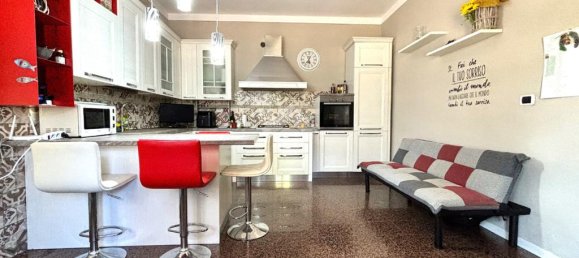 6 bedrooms House in Pistoia, Italy No. 79242 4