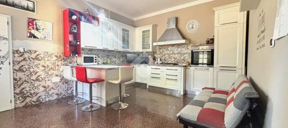 6 bedrooms House in Pistoia, Italy No. 79242 2