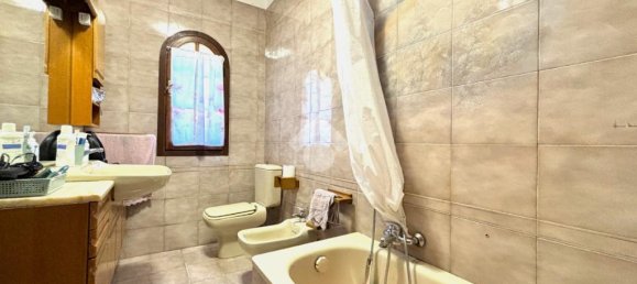 6 bedrooms House in Pistoia, Italy No. 79242 14