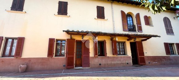 6 bedrooms House in Pistoia, Italy No. 79242 45