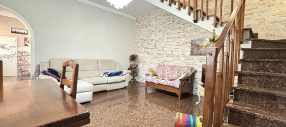 6 bedrooms House in Pistoia, Italy No. 79242 6