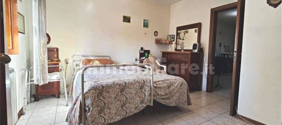 Casa de 4 dormitorios en Lucca, Italy No. 210947 4