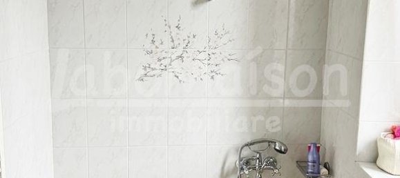 Квартира с 4 комнатами в Гавирате, Италия № 19706 7