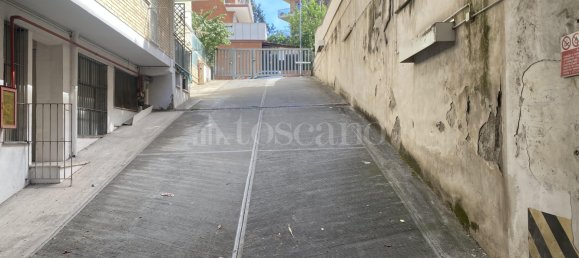 22m² Garage in Rome, Italy No. 331978 3