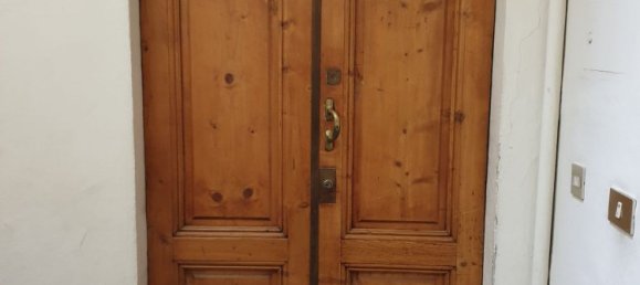 4 rooms Apartment in Florence, Italy No. 268668 3