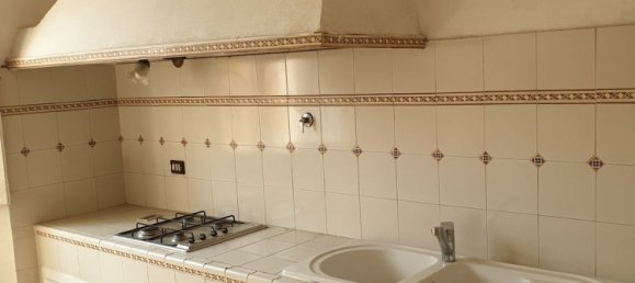 4 rooms Apartment in Florence, Italy No. 268668 4