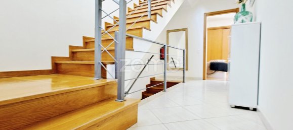 3 bedrooms House in Ferreiras, Portugal No. 101805 23