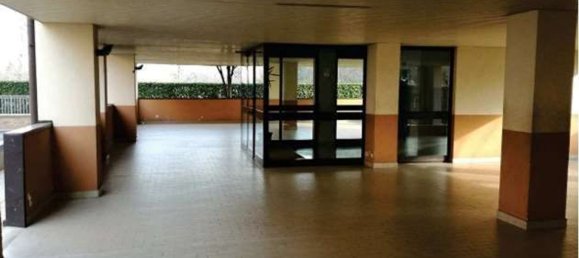 4غرفة شقة في Rho, Italy رقم 4993 3